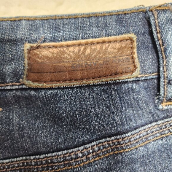 DKNY Jeans Soho Skinny Blue Dark Wash Mid Rise Size 4 (28x27) Stretch - Picture 4 of 9